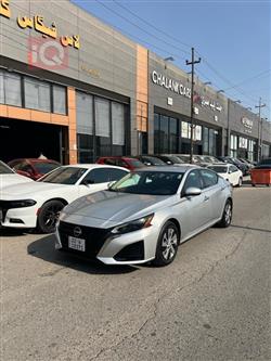 نيسان ألتيما